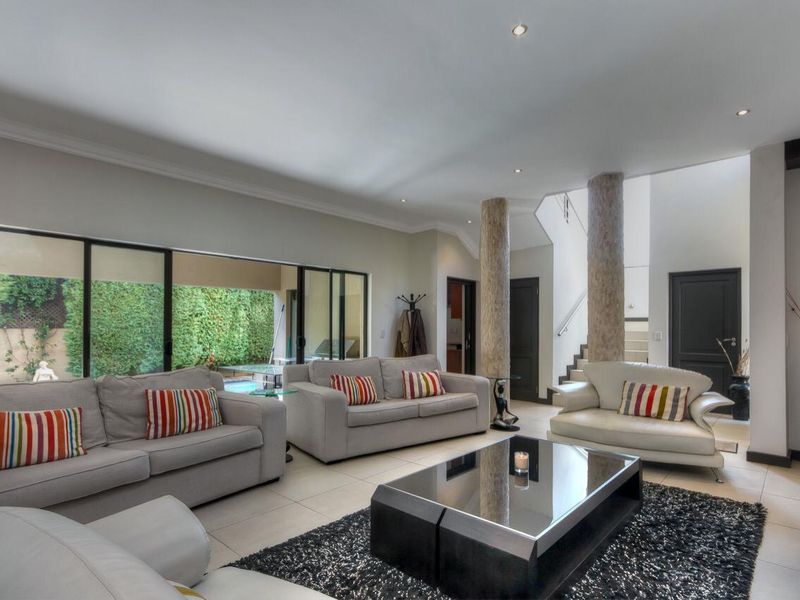 Incredible 3/4 BED FURNISHED CLUSTER - Photo 3