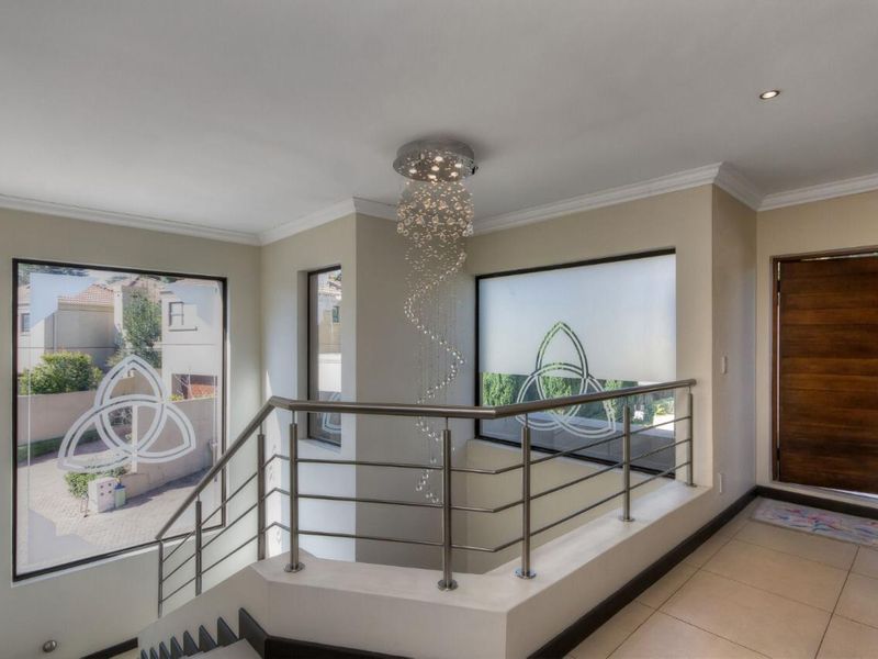 Incredible 3/4 BED FURNISHED CLUSTER - Photo 10