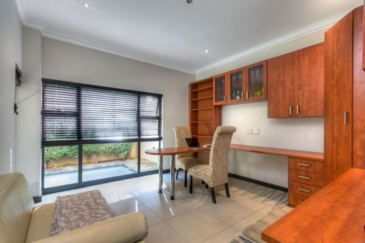 Incredible 3/4 BED FURNISHED CLUSTER - Photo 4