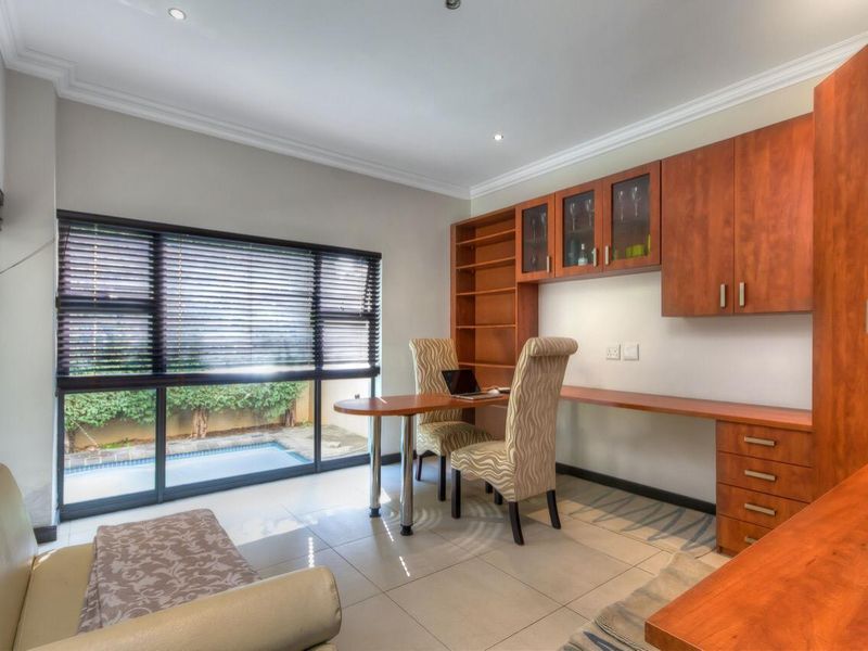 Incredible 3/4 BED FURNISHED CLUSTER - Photo 4