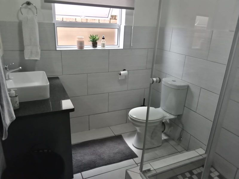 Sectional Title Pending Sale In Randburg - Photo 6