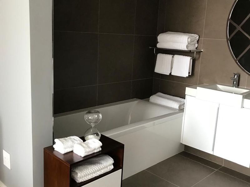 Furnished two bed two bath in Central Square - Photo 8