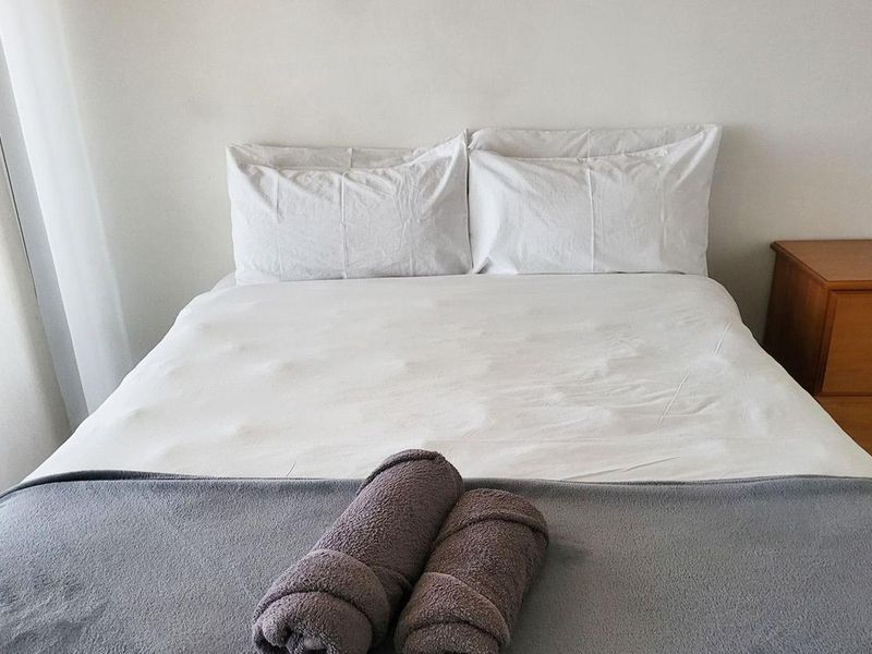 HUMEWOOD 2 BED 2 BATH APARTMENT FOR SALE - Photo 6