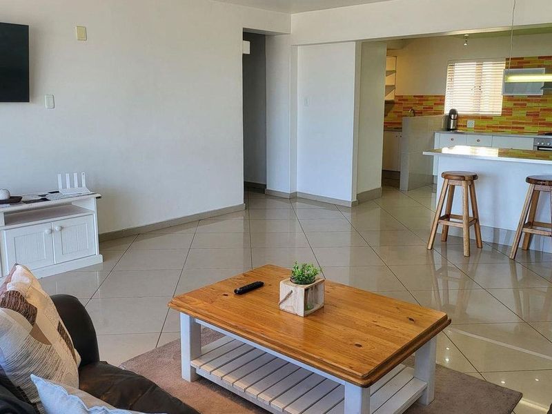 HUMEWOOD 2 BED 2 BATH APARTMENT FOR SALE - Photo 2