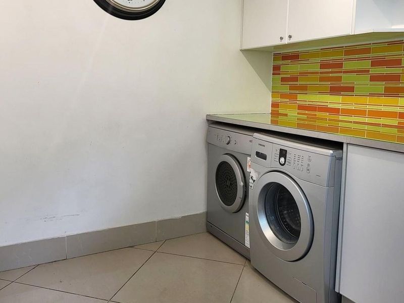 HUMEWOOD 2 BED 2 BATH APARTMENT FOR SALE - Photo 4