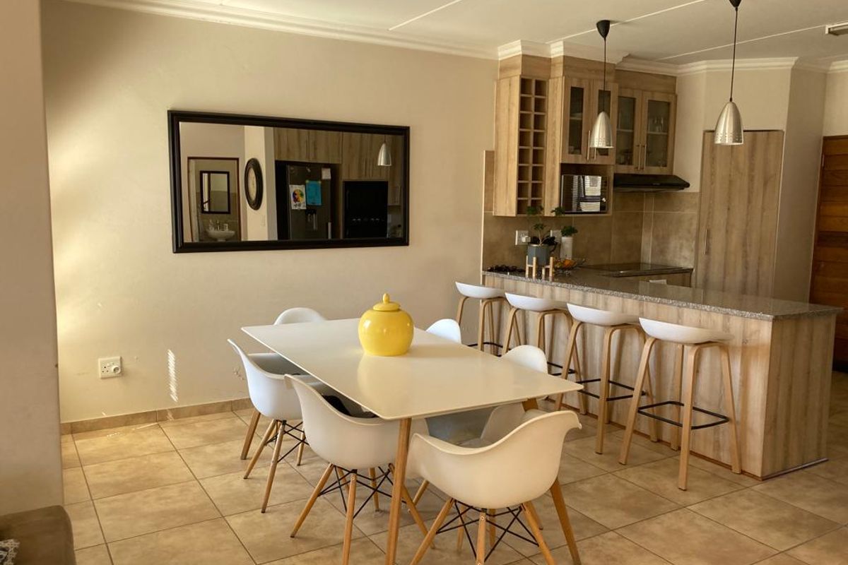 3 Bed House in Equestria - Photo 2