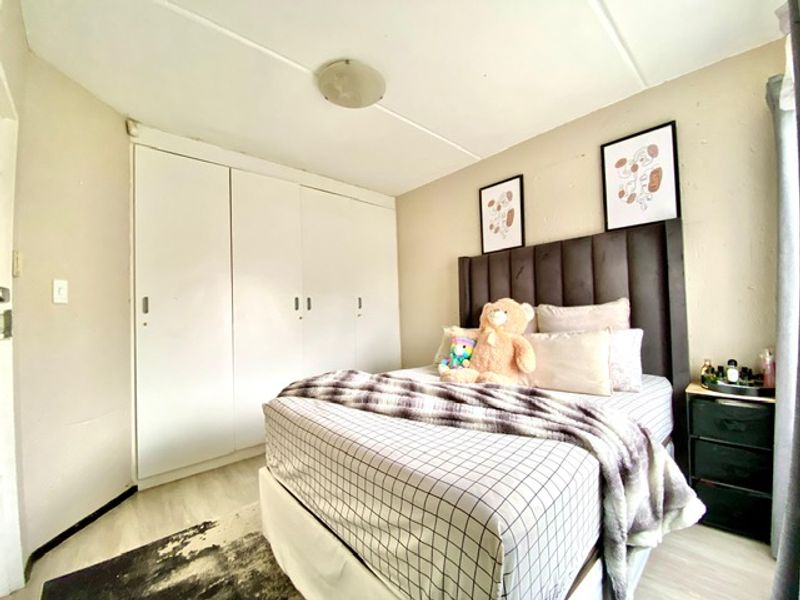 STYLISH ONE BED APARTMENT IN THE HEART OF MORNINGSIDE FOR SALE - Photo 10