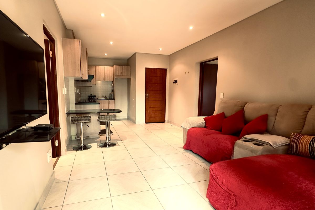 Modern 2-Bedroom Ground Floor Apartment in Over-50s Village (Bryanston) - Photo 3