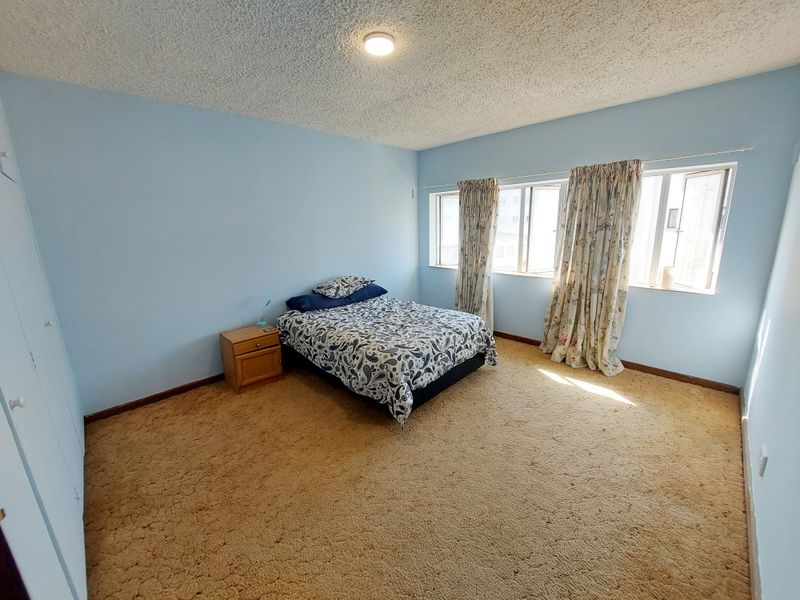 SUMMERSTRAND FURNISHED ROOM IN SHARED APARTMENT FOR RENT - Photo 3