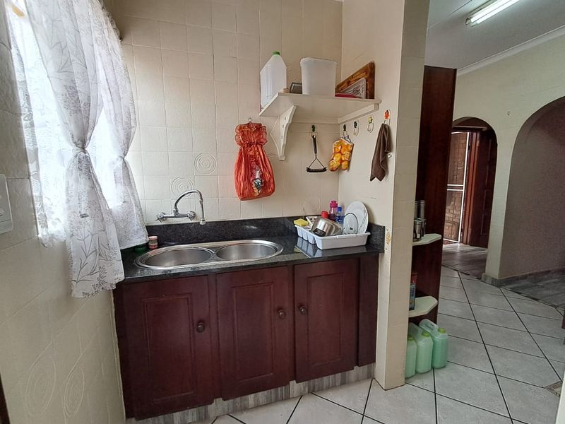 Peaceful Living Awaits in Birchleigh - 3 bedroom, 2 bathroom - Photo 9