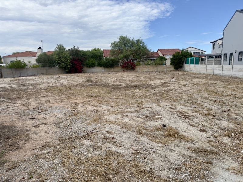 Prime 579 m2 Vacant Land for Sale in Port Owen – Secure Private Crescent Near the Marina - Photo 2