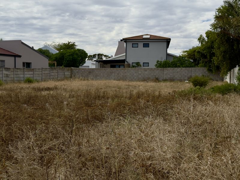 Build Your Ideal Coastal Home – 670 m2 Vacant Stand for Sale in Port Owen Near the Berg River - Photo 8