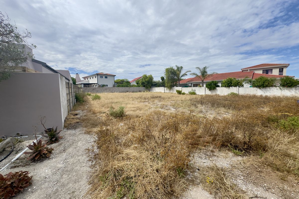 Build Your Ideal Coastal Home – 670 m2 Vacant Stand for Sale in Port Owen Near the Berg River - Photo 4