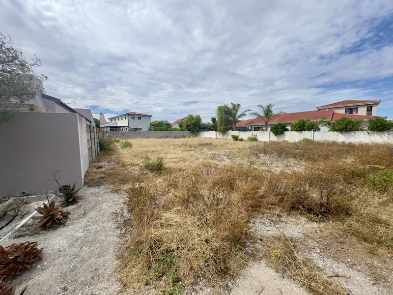 Build Your Ideal Coastal Home – 670 m2 Vacant Stand for Sale in Port Owen Near the Berg River - Photo 4