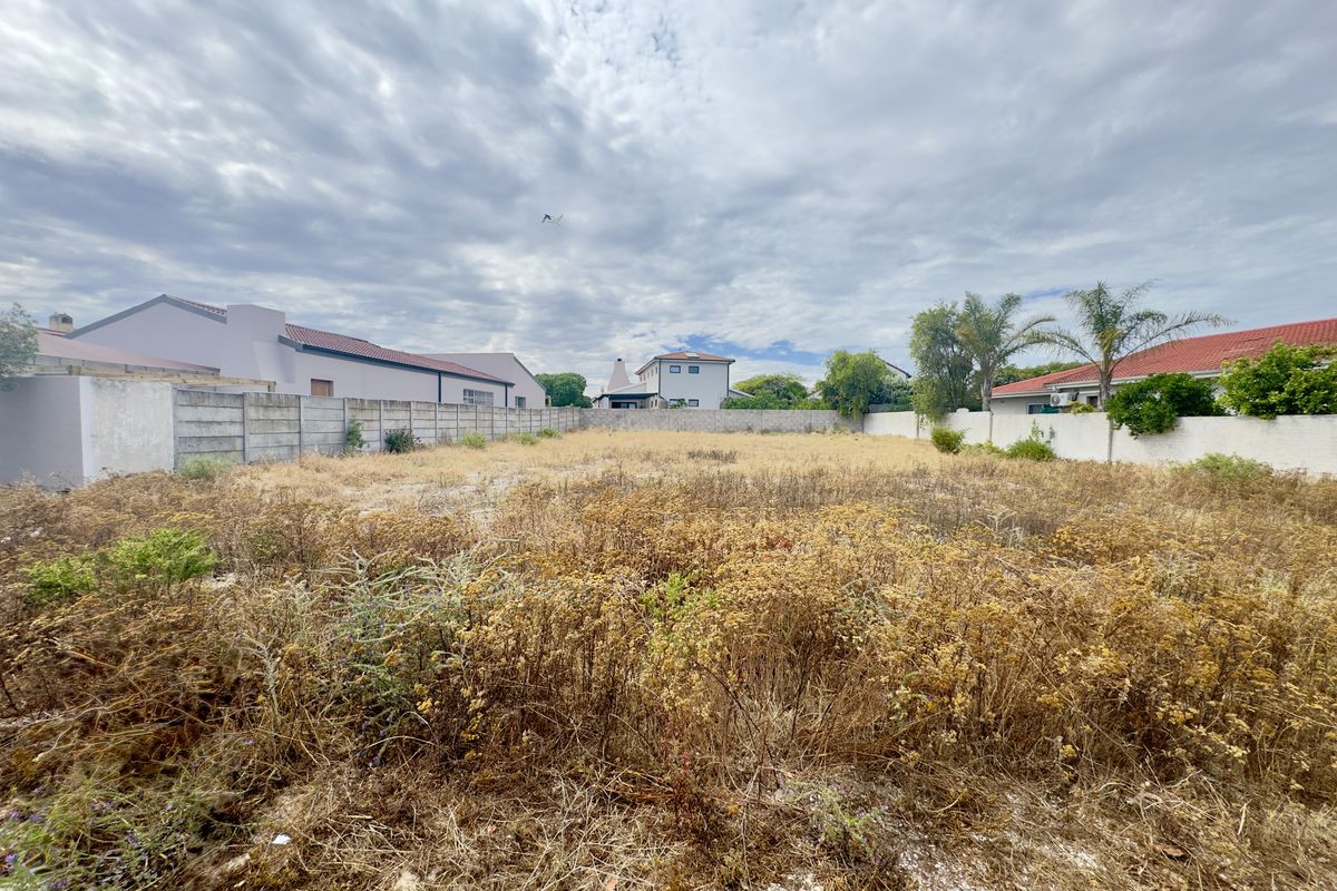 Build Your Ideal Coastal Home – 670 m2 Vacant Stand for Sale in Port Owen Near the Berg River - Photo 2