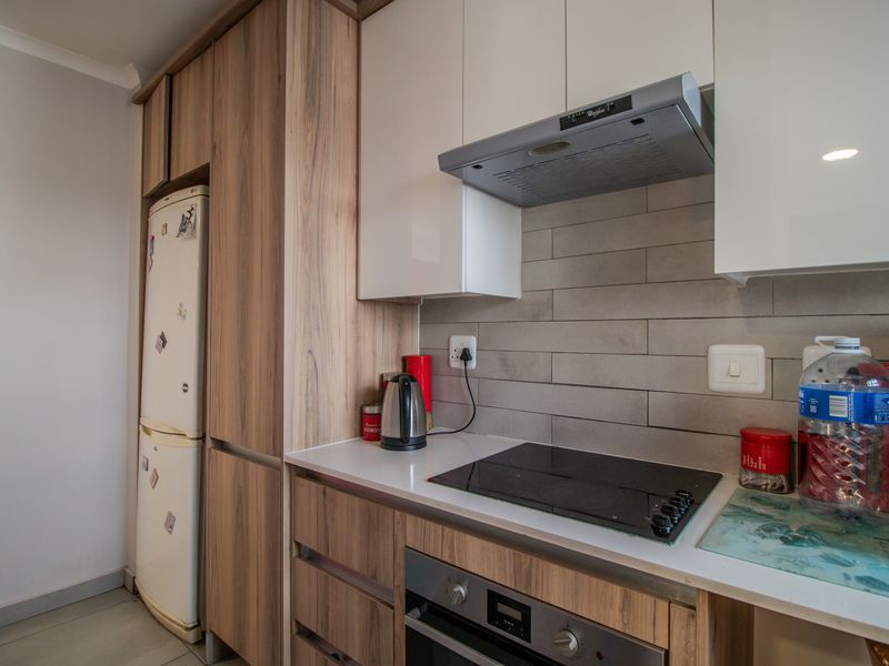 To Let in Lombardy Meander - Photo 6