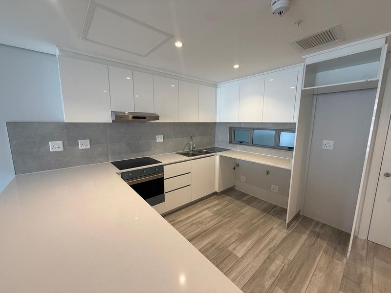 Stunning ocean view apartment at the Oceans Residence - Photo 4