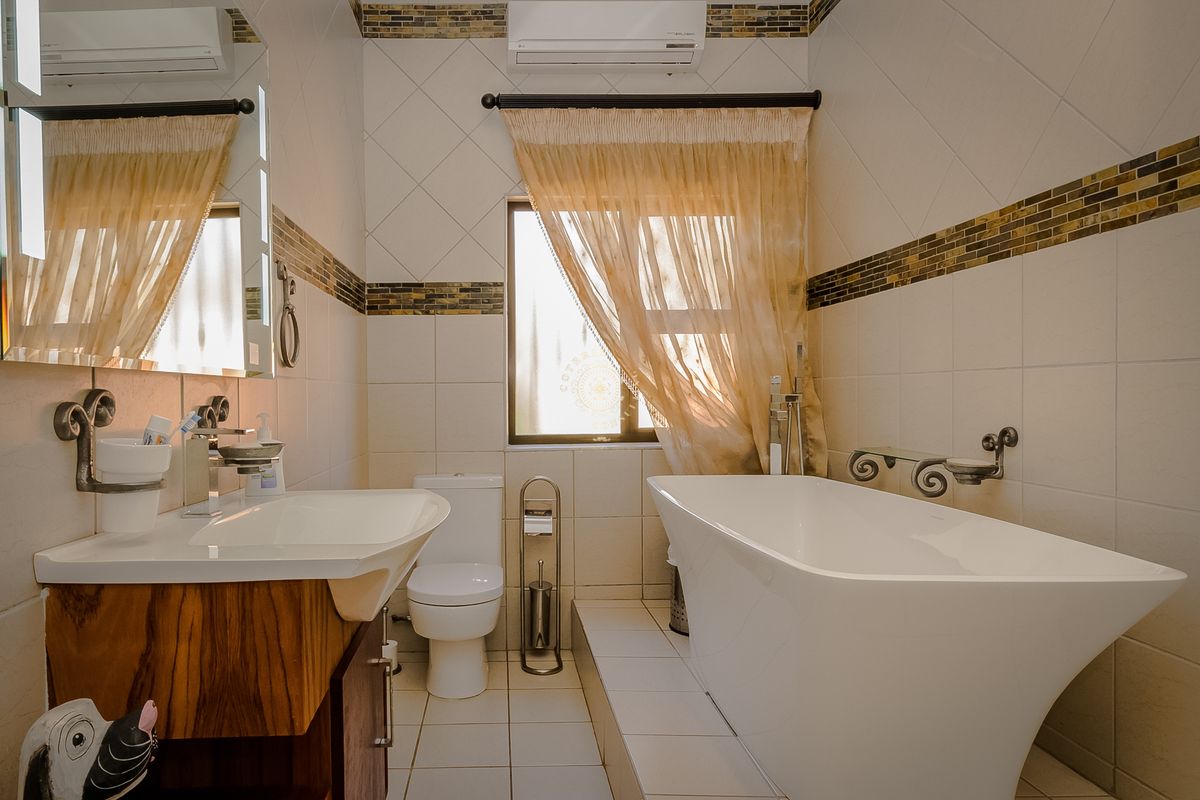 Exceptional 87.5 ha Investment Property for Sale in Zuurplaat - Rustenburg. - Photo 2