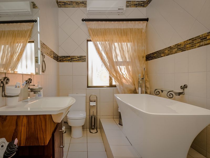 Exceptional 87.5 ha Investment Property for Sale in Zuurplaat - Rustenburg. - Photo 2