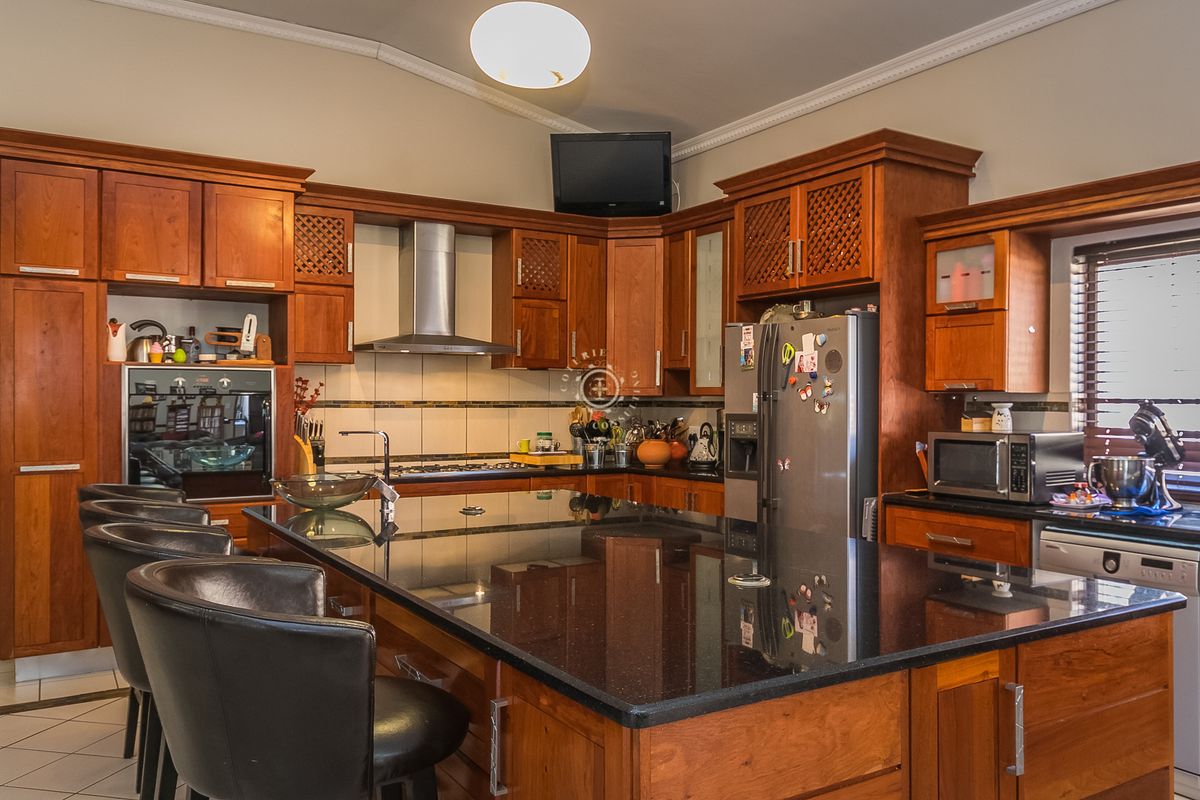 Exceptional 87.5 ha Investment Property for Sale in Zuurplaat - Rustenburg. - Photo 5