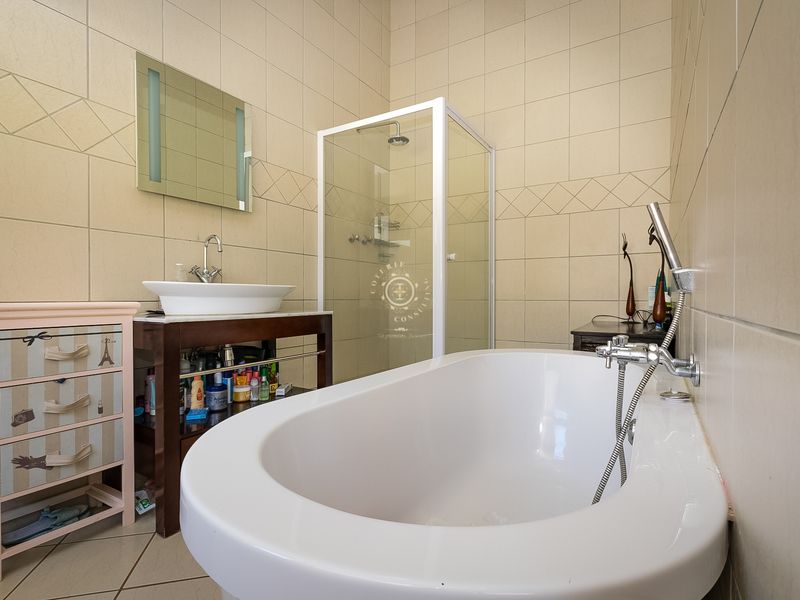 Exceptional 87.5 ha Investment Property for Sale in Zuurplaat - Rustenburg. - Photo 9