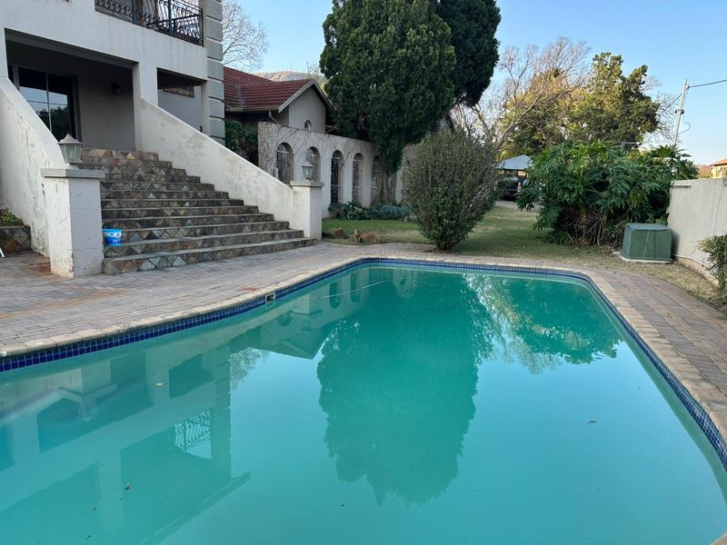 Spacious 4-Bedroom Family Home on a Corner Stand in Schoemansville, Hartbeespoort - Photo 6