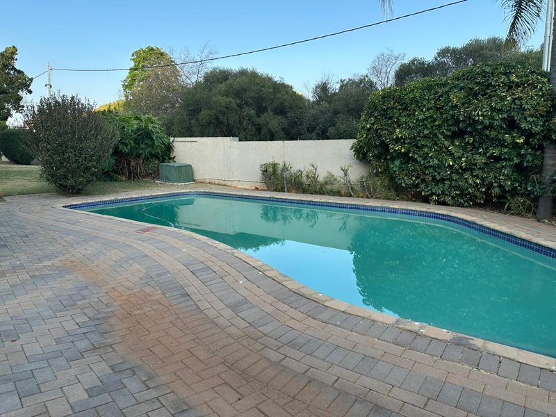 Spacious 4-Bedroom Family Home on a Corner Stand in Schoemansville, Hartbeespoort - Photo 7