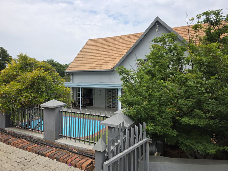 Prime Development & Investment Opportunity in the Heart of Schoemansville, Hartbeespoort! - Photo 2