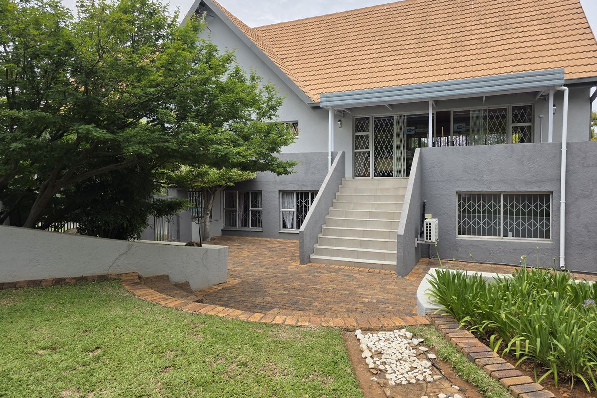 Prime Development & Investment Opportunity in the Heart of Schoemansville, Hartbeespoort! - Photo 3