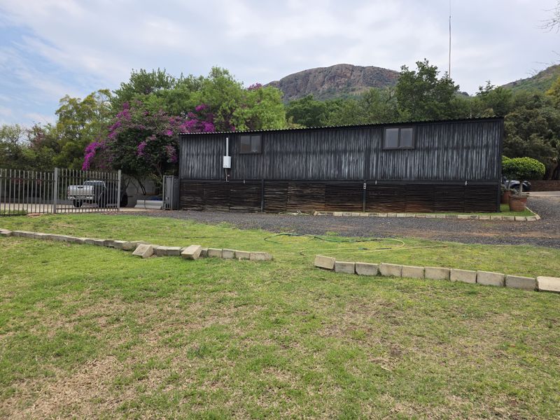 Rare Opportunity! Prime 1450 sqm Vacant Stand in Schoemansville, Hartbeespoort - Photo 2