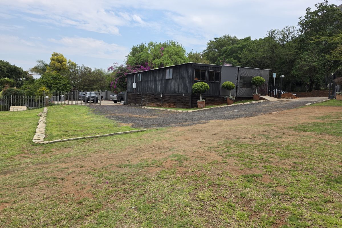 Rare Opportunity! Prime 1450 sqm Vacant Stand in Schoemansville, Hartbeespoort - Photo 3