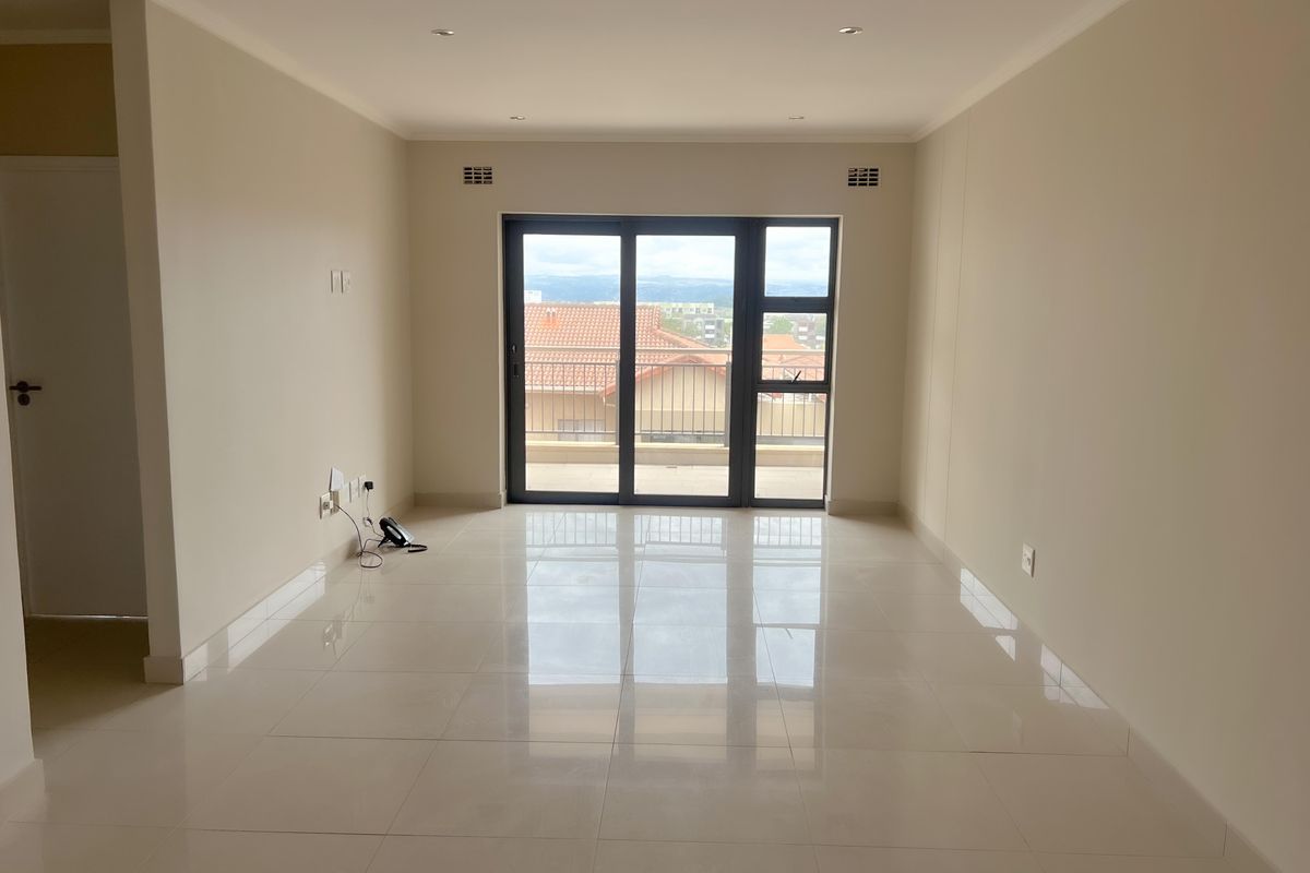 Modern 2 Bed, 2 Bath Apartment in Umhlanga Ridge Town Central - Photo 5