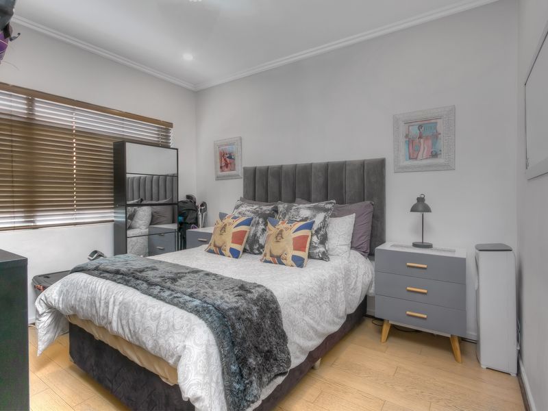 Wow 2 Bed 2 Bath Modern Morningside - Photo 8