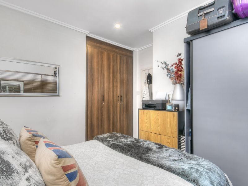 Wow 2 Bed 2 Bath Modern Morningside - Photo 10