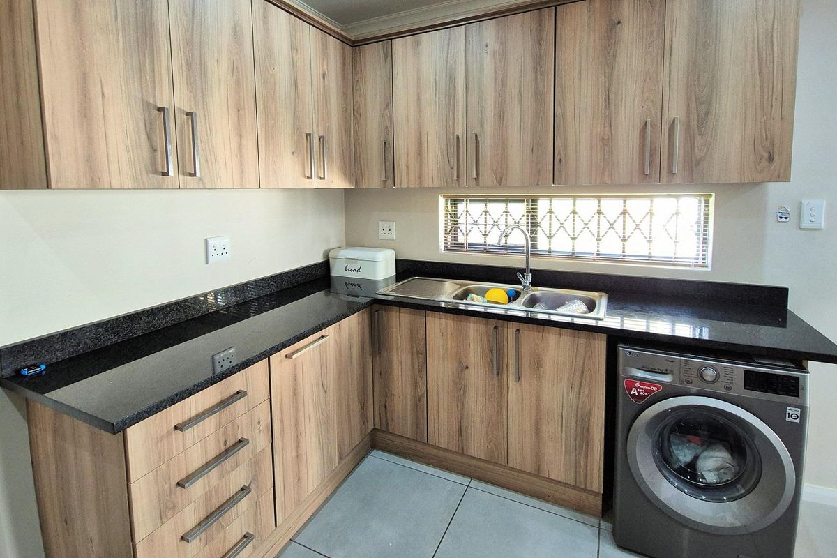 FAIRVIEW 3 BED 2 BATH HOUSE FOR SALE - Photo 5