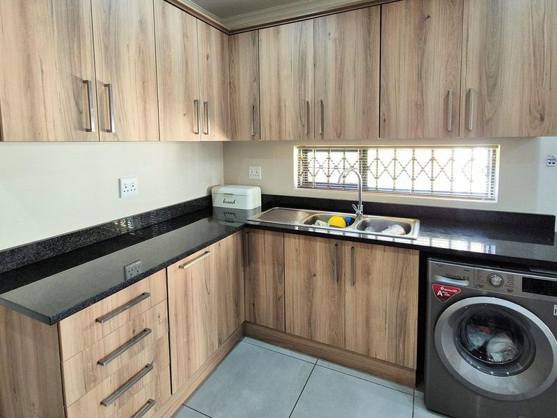 FAIRVIEW 3 BED 2 BATH HOUSE FOR SALE - Photo 5