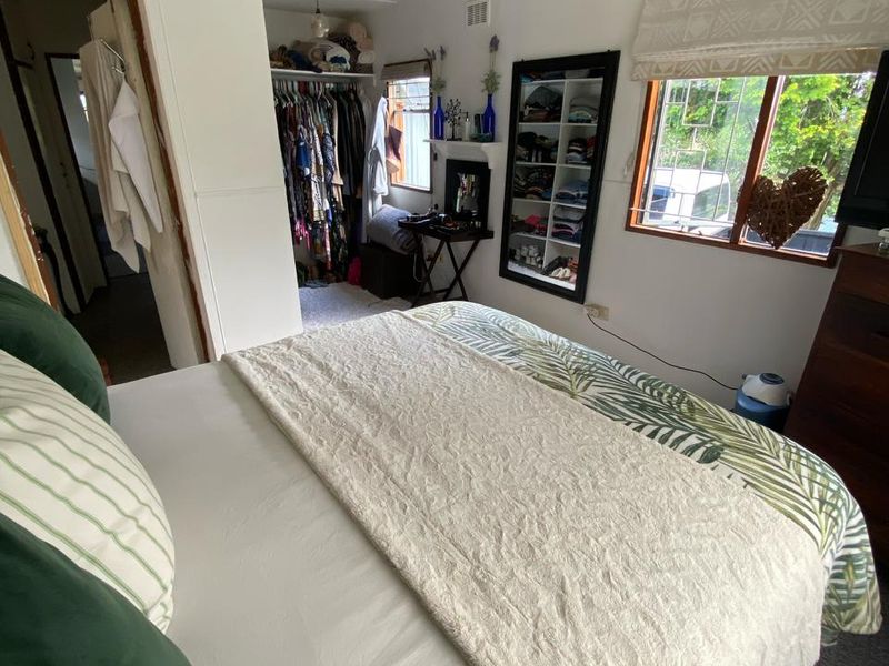 IMMACULATE UNIT FOR SALE - WITH CHARACTER - Photo 7