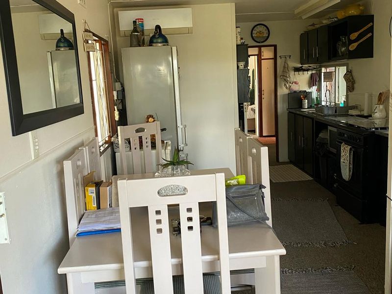 IMMACULATE UNIT FOR SALE - WITH CHARACTER - Photo 3