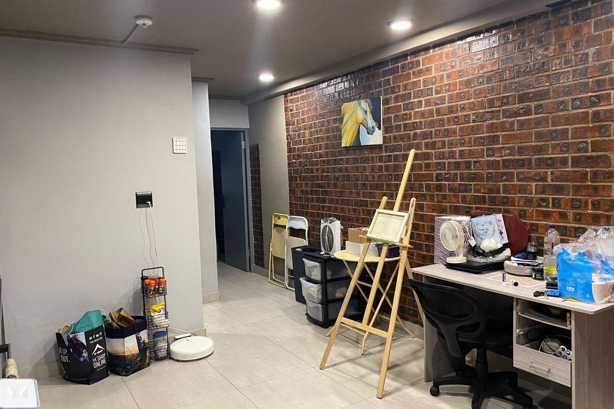 1 Bedroom Apartment for Sale - Photo 5