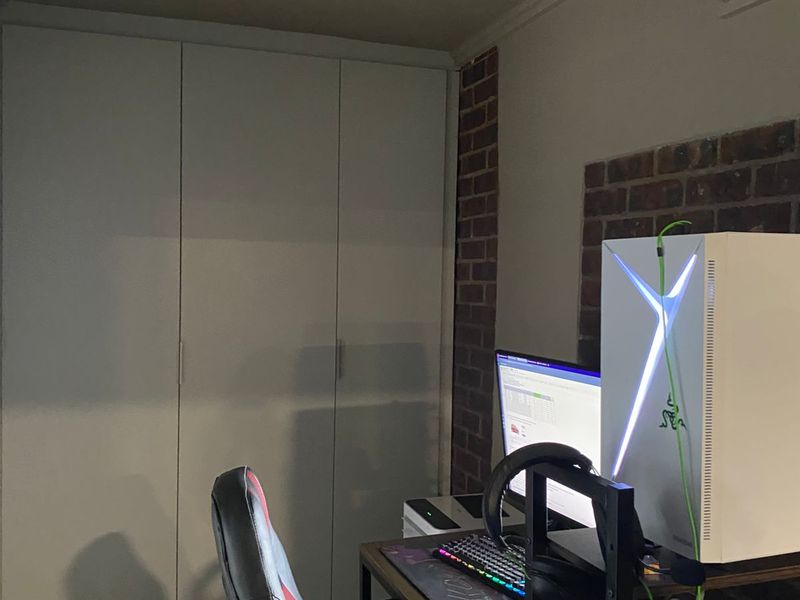 1 Bedroom Apartment for Sale - Photo 9