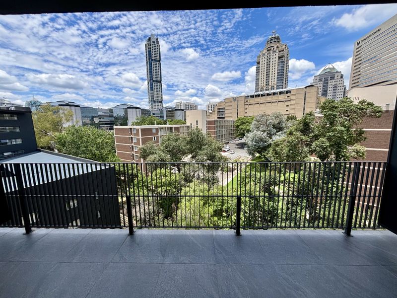 Spacious one bed for sale in Sandton - Photo 10