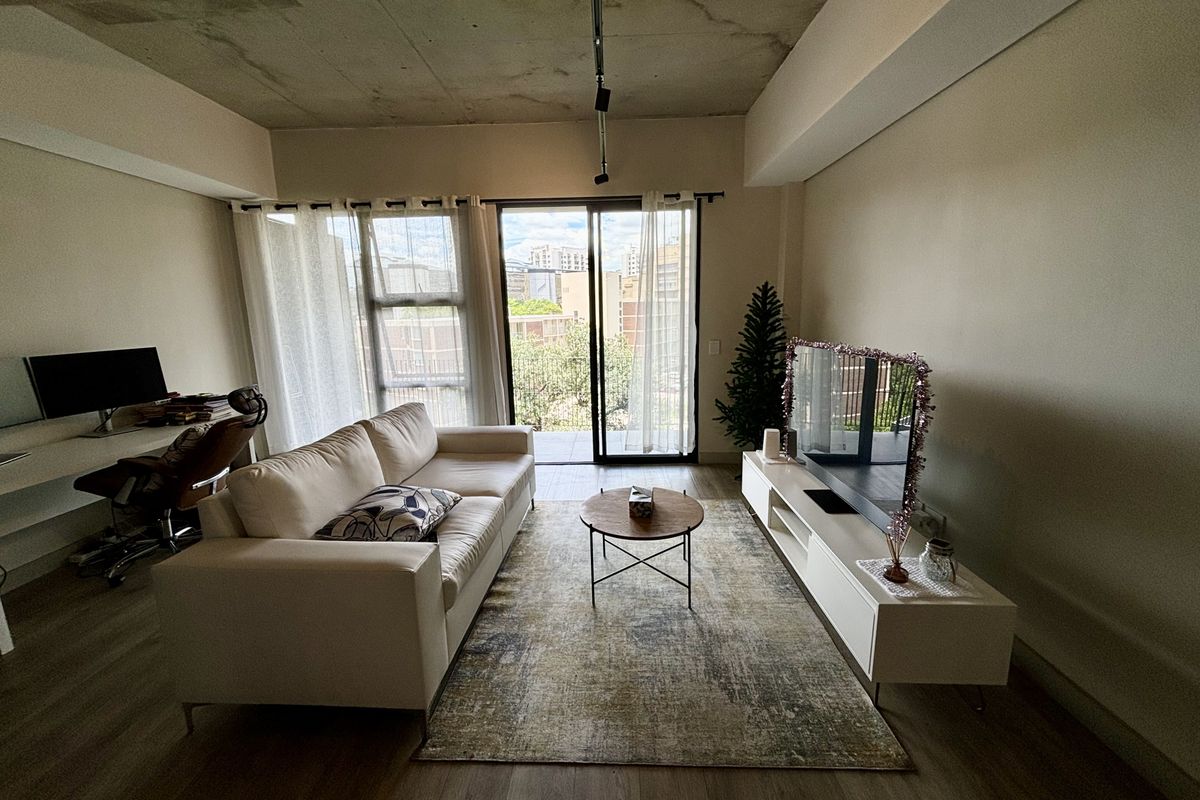Spacious one bed for sale in Sandton - Photo 3