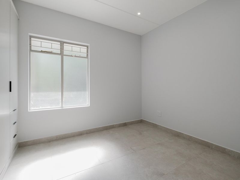 Two bedroom Two bathroom for sale in Edenburg - Photo 9