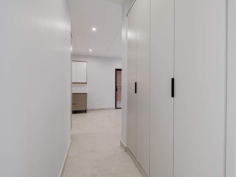 Two bedroom Two bathroom for sale in Edenburg - Photo 6