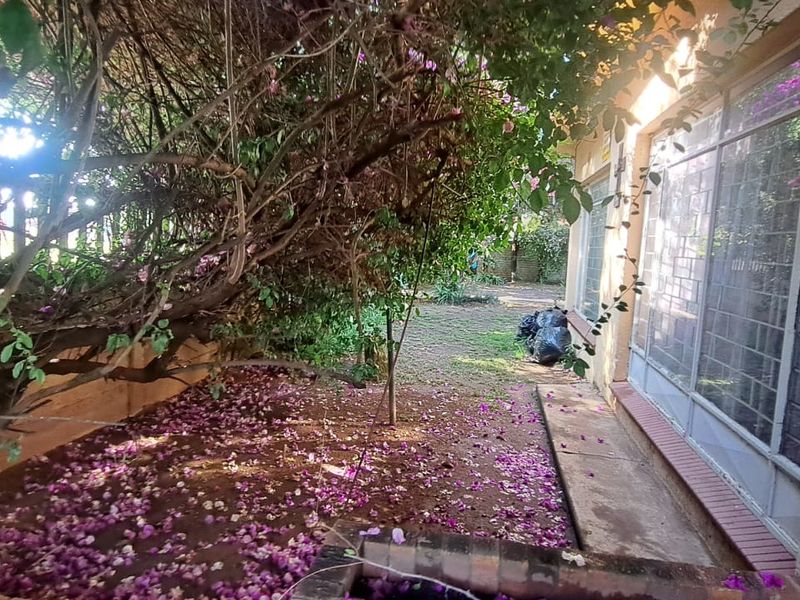 3 Bedroom hous for sale in Brakpan central - Photo 4