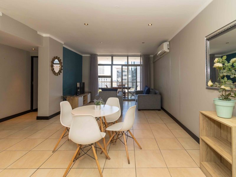 Spacious 1 & 2 Bedroom Units + Penthouses - Photo 10