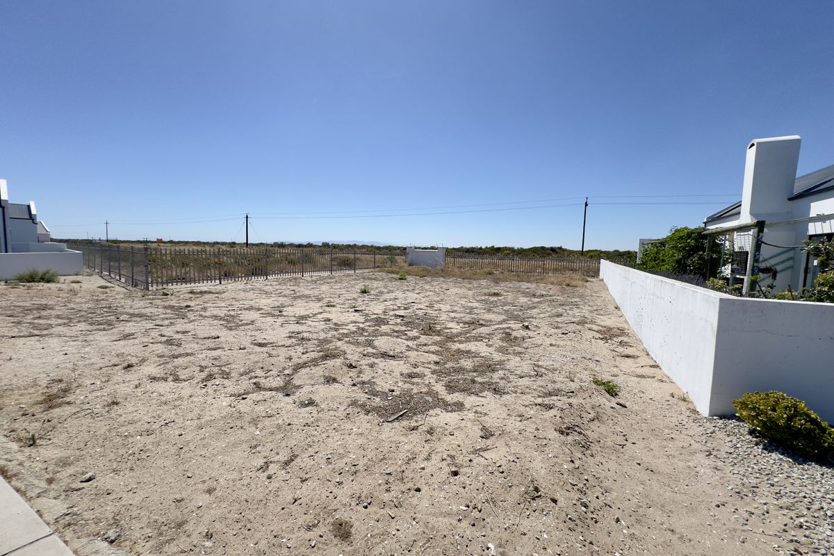 Build Your Coastal Home in Secure Atlantic Sands North – 506 m2 Vacant Stand Near the Beach - Photo 2