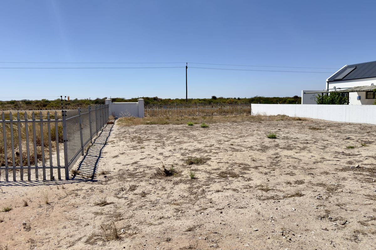 Build Your Coastal Home in Secure Atlantic Sands North – 506 m2 Vacant Stand Near the Beach - Photo 4