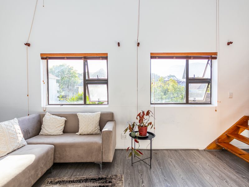 Apartment Pending Sale In Cape Town - Photo 4