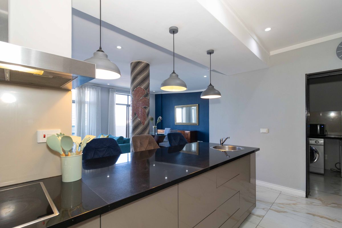 Flagship Penthouse Investment in Cape Town’s Icon Building - Photo 4